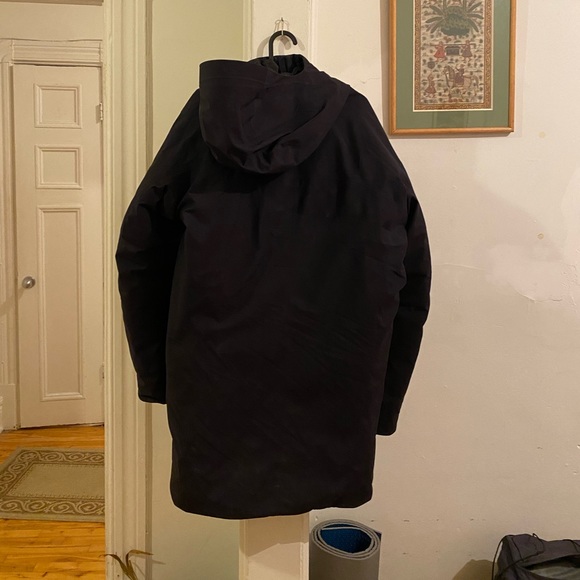 Like new parka Thorsem size M - Picture 3 of 4